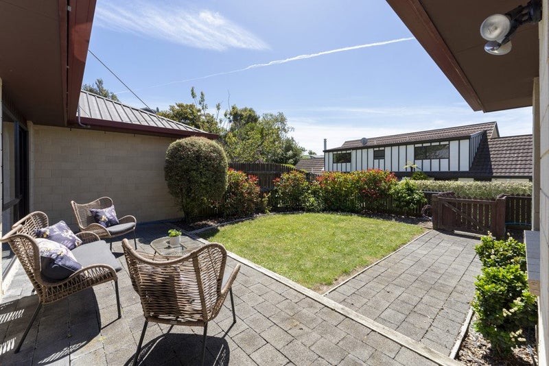 29A Penruddock Rise, Westmorland, Christchurch - Carousel 2