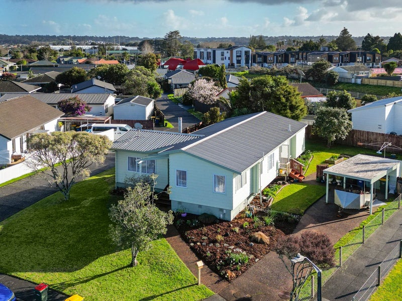 14 Miriam Corban Heights, Henderson, Auckland - Carousel 2