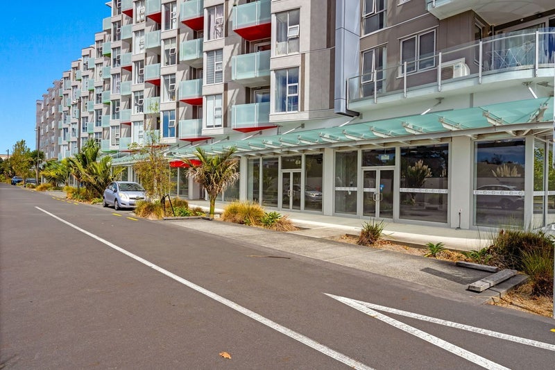 403/1 Rose Garden Lane, Albany, Auckland - Carousel 1