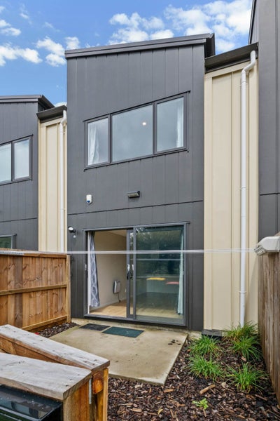 2B Laser Place, Bayview, Auckland - Carousel 1