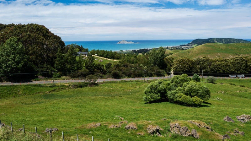 21 Cooks Access Road, Waimārama - Carousel 1