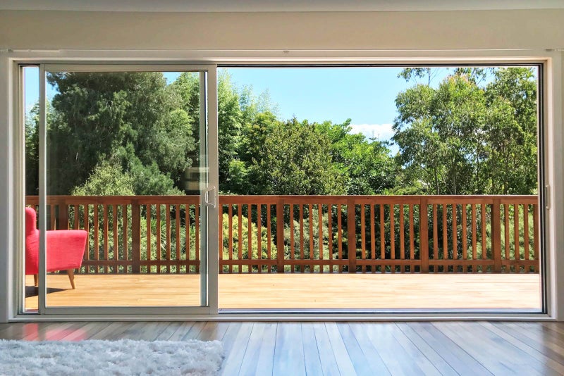 22 Awarangi Rise, Oratia, Auckland - Carousel 1