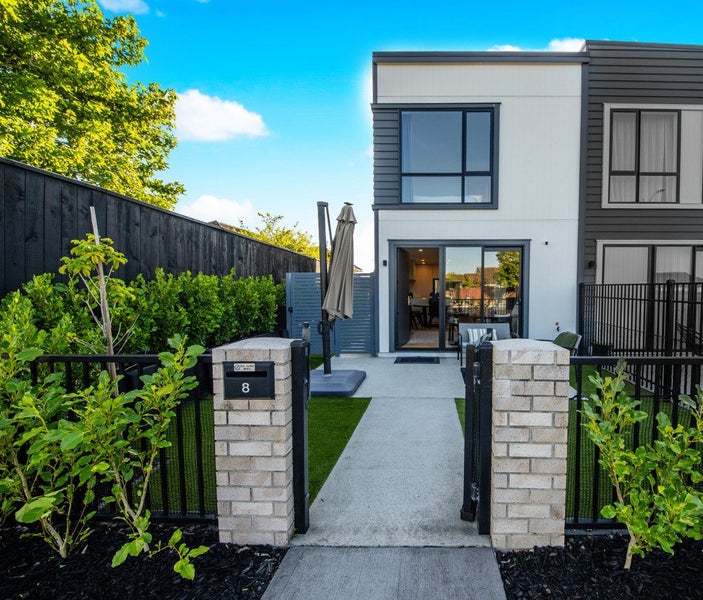 8 Patariki Way, Beach Haven, Auckland - Carousel 1