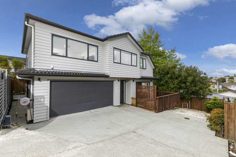 8B Dallinghoe Crescent, Milford, Auckland - Carousel 1