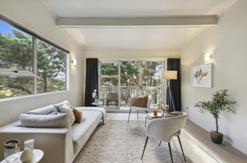 8B Baxter Way, Karori, Wellington - Carousel 2