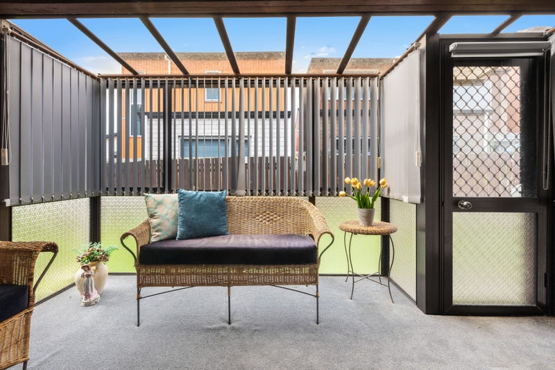 26/92 Princes Street, Otahuhu, Auckland - Carousel 1