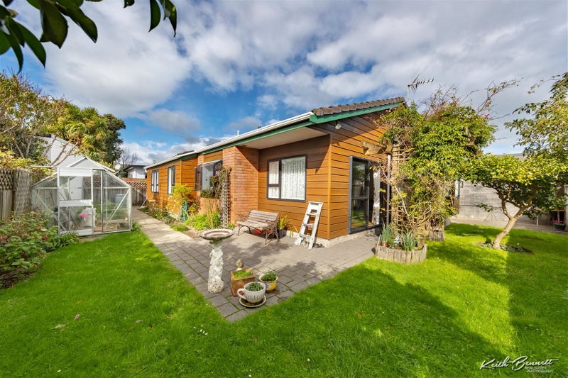 1/5 Manchester Street, Petone, Lower Hutt - Carousel 1