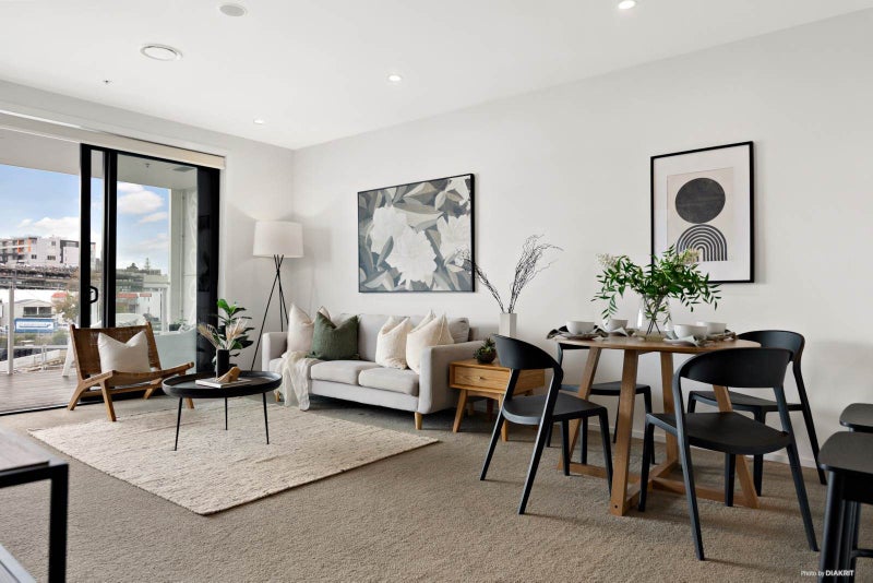 209/27 Enfield Street, Mount Eden, Auckland - Carousel 1