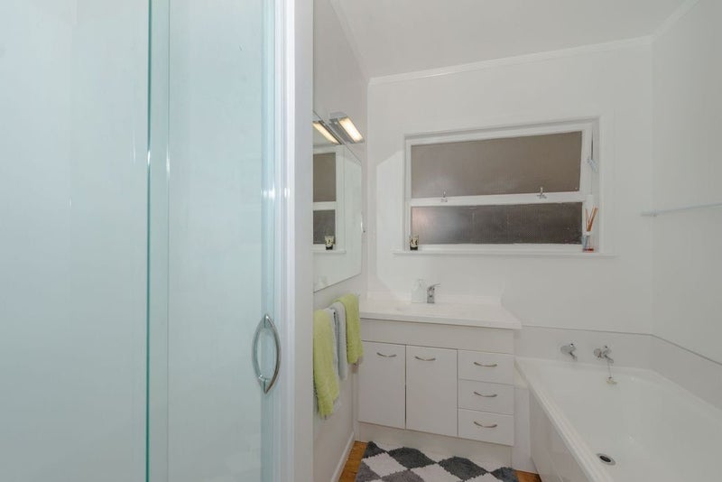 21 Sussex Street, Chartwell, Hamilton - Carousel 13