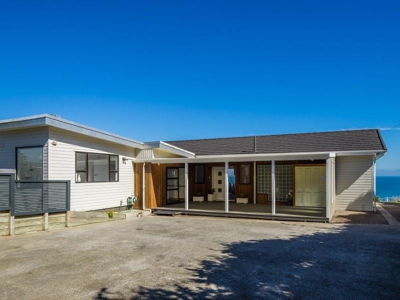 38 Richard Street, Titahi Bay, Porirua - Carousel 2