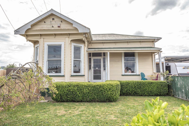 12 Eastown Road, Whanganui East, Whanganui - Carousel 1