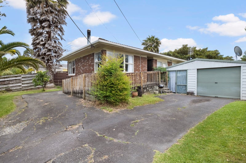 31 Kamara Road, Glen Eden, Auckland - Carousel 1