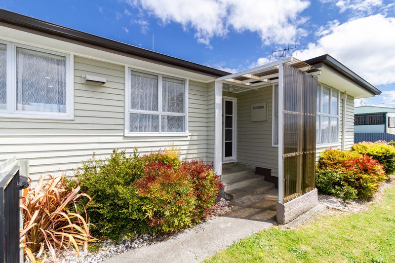 8 Curling Crescent, Onekawa, Napier - Carousel 2
