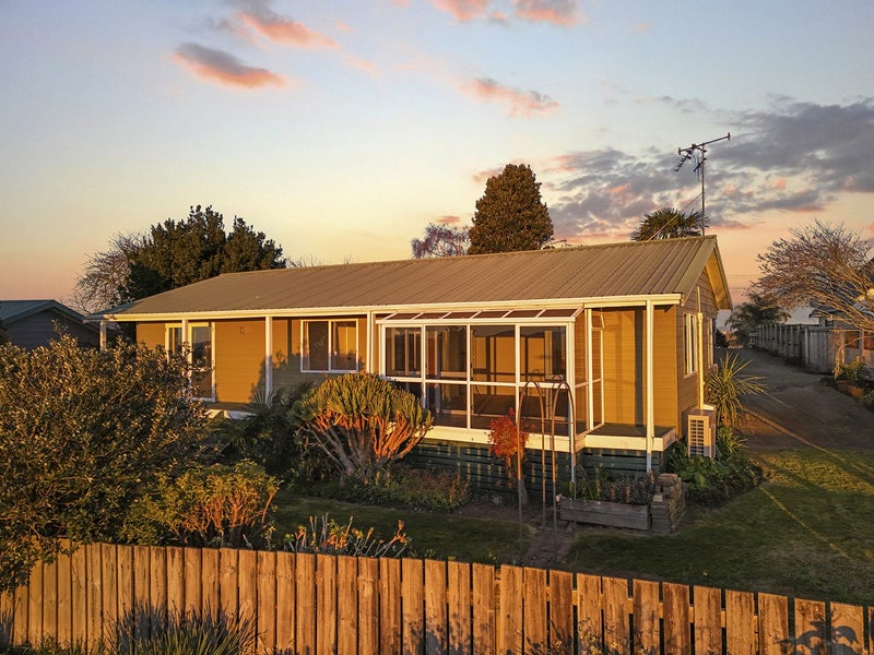 16C Baverstock Road, Nawton, Hamilton - Carousel 1