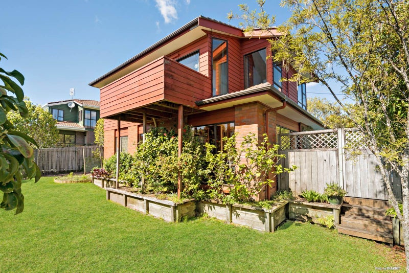 1/77 Castor Bay Road, Castor Bay, Auckland - Carousel 1