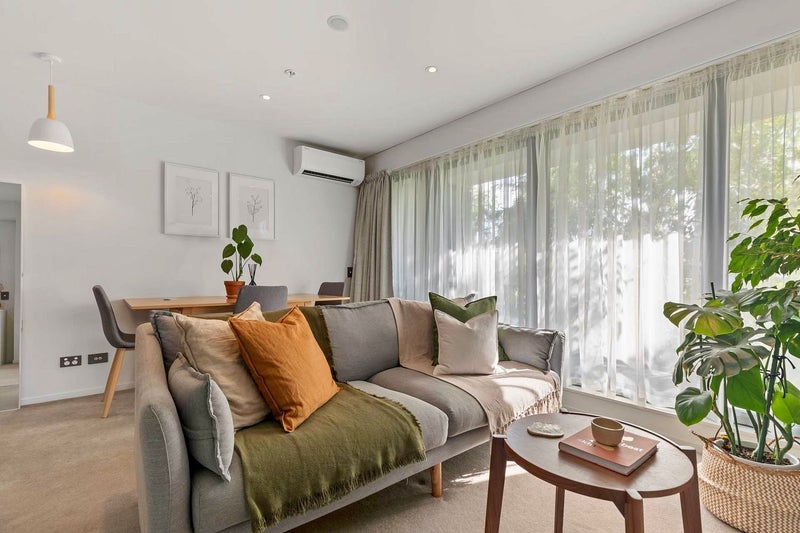 214/5 Howe Street, Auckland Central, Auckland - Carousel 1