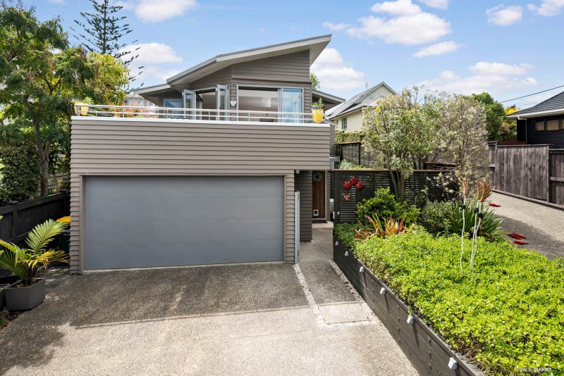 1/19 Channel View Road, Campbells Bay, Auckland - Carousel 1