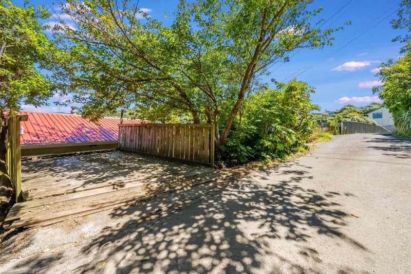 50A Madras Street, Khandallah, Wellington - Carousel 20