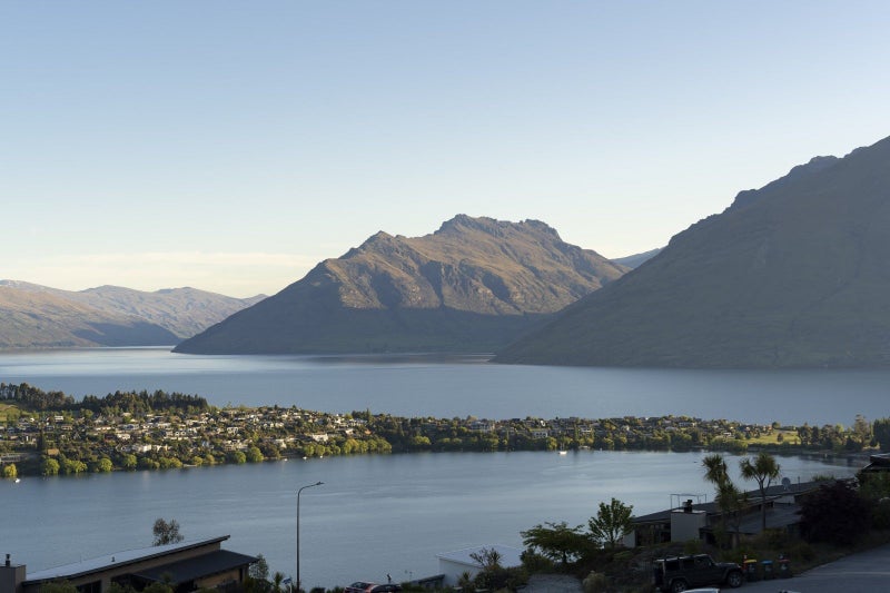 5 Annes Way, Queenstown, Queenstown - Carousel 2