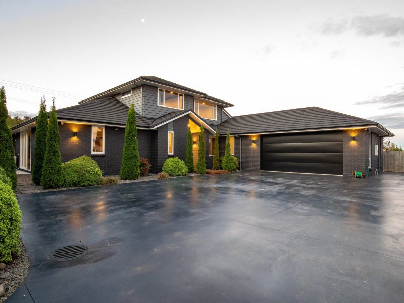 13 Reponui Court, Rototuna North, Hamilton - Carousel 1