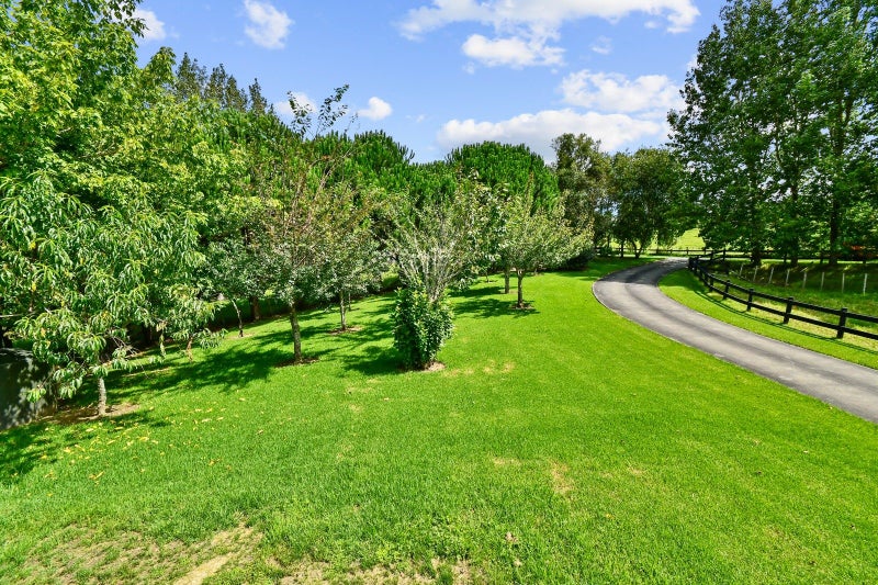 144 Judge Richardson Drive, Ōpaheke, Papakura - Carousel 31
