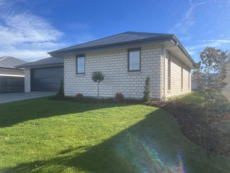35 Geoff Geering Drive, Netherby, Ashburton - Carousel 11
