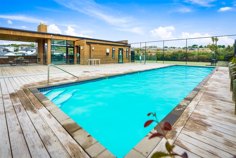 77 Pinecrest Drive, Gulf Harbour, Whangaparaoa - Carousel 1