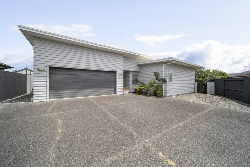 21 Santa Barbara Drive, Papamoa Beach, Papamoa - Carousel 21