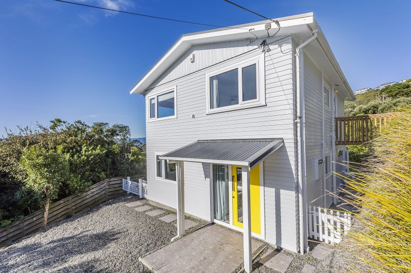 3 Doris Gordon Crescent, Crofton Downs, Wellington - Carousel 1