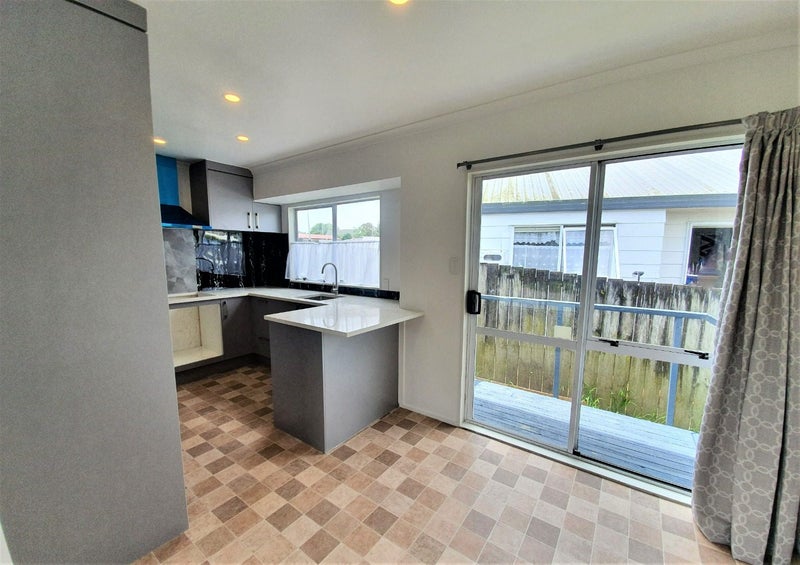 2/43 Solveig Pl, Randwick Park, Manukau - Carousel 2