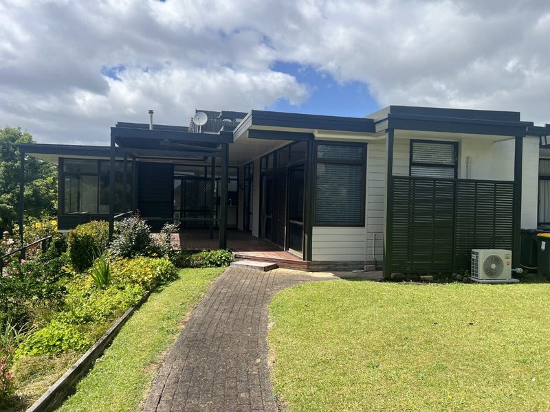 1B Liverpool Street, Hamilton Central, Hamilton - Carousel 13