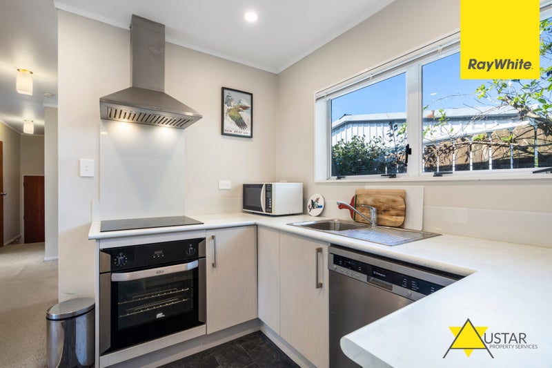 3/5 Parker Avenue, New Lynn, Auckland - Carousel 2