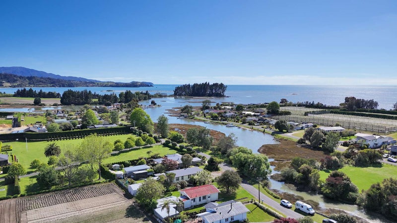 11 Green Tree Road, Riwaka - Carousel 1