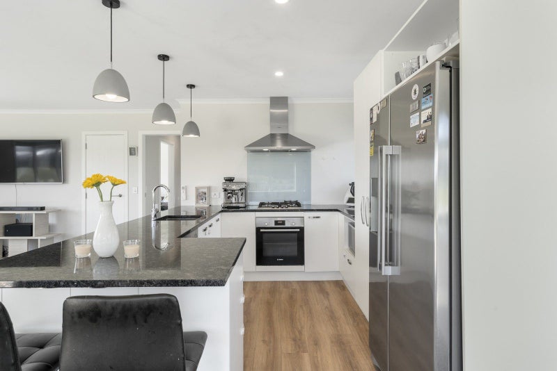 39 Kanuka Drive, Waitarere, Levin - Carousel 2