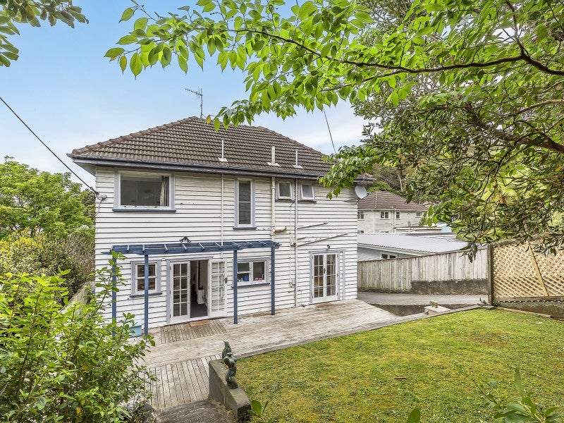 10 Anderson Terrace, Mount Cook, Wellington - Carousel 1