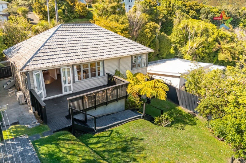 3 Montgomery Avenue, Karori, Wellington - Carousel 1
