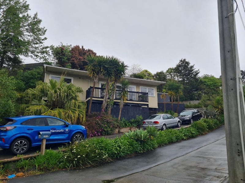 548 Whangaparaoa Road, Stanmore Bay, Whangaparaoa - Carousel 12