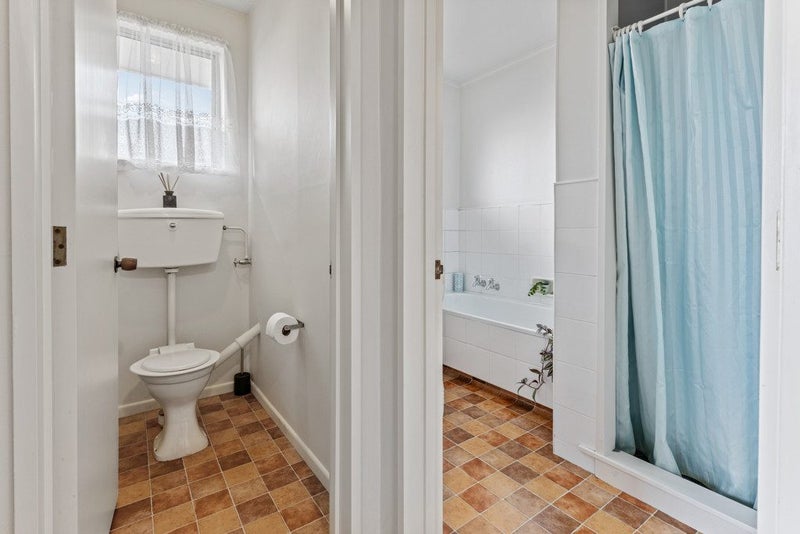 1/90 Springs Road, Hornby, Christchurch - Carousel 17