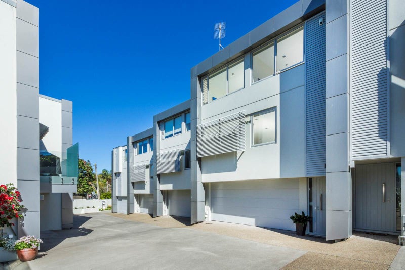 441E Beach Road, Mairangi Bay, Auckland - Carousel 2
