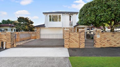 1 Peet Avenue, Royal Oak, Auckland - Carousel 1