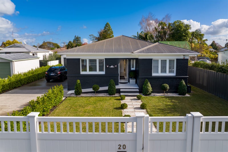 20 Bond Street, Hamilton East, Hamilton - Carousel 1