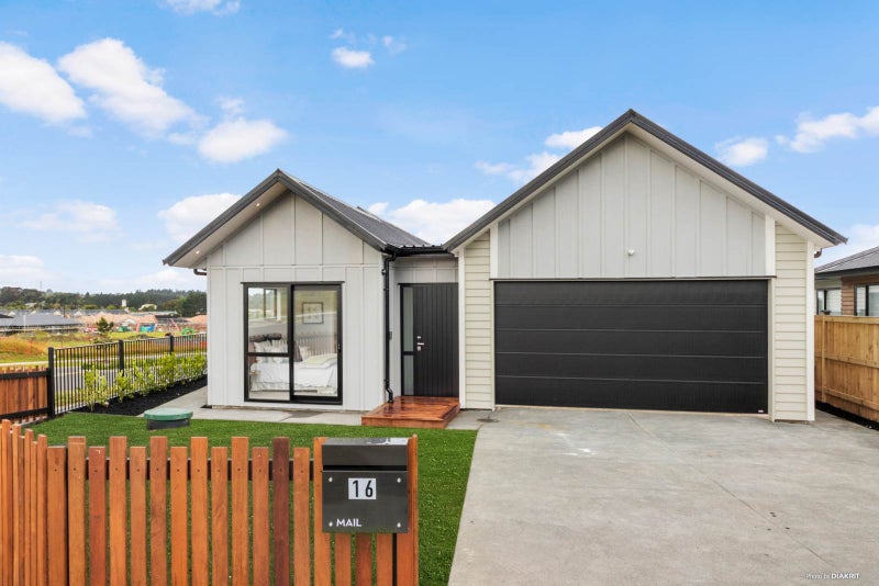 16 Croatia Avenue, Huapai, Kumeu - Carousel 1