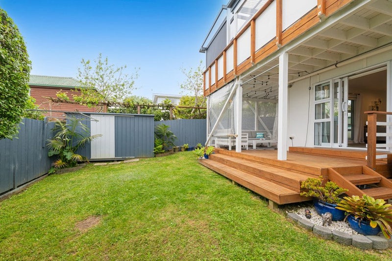 1/302 Sunset Road, Windsor Park, Auckland - Carousel 2