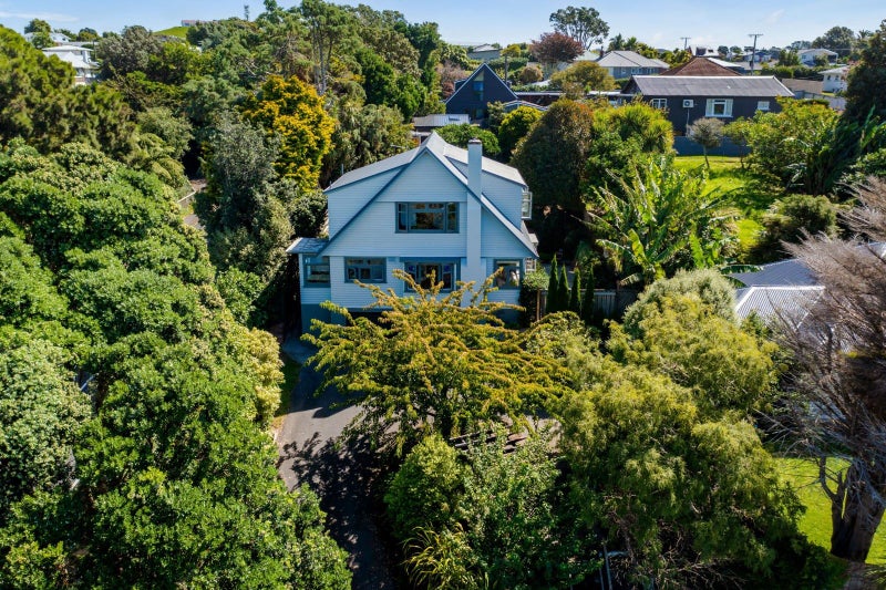 38 Lawry Street, Blagdon, New Plymouth - Carousel 2