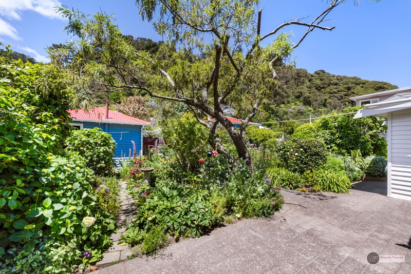 105 Muritai Road, Eastbourne, Lower Hutt - Carousel 25