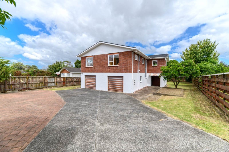 46 Maple Street, Avondale, Auckland - Carousel 1
