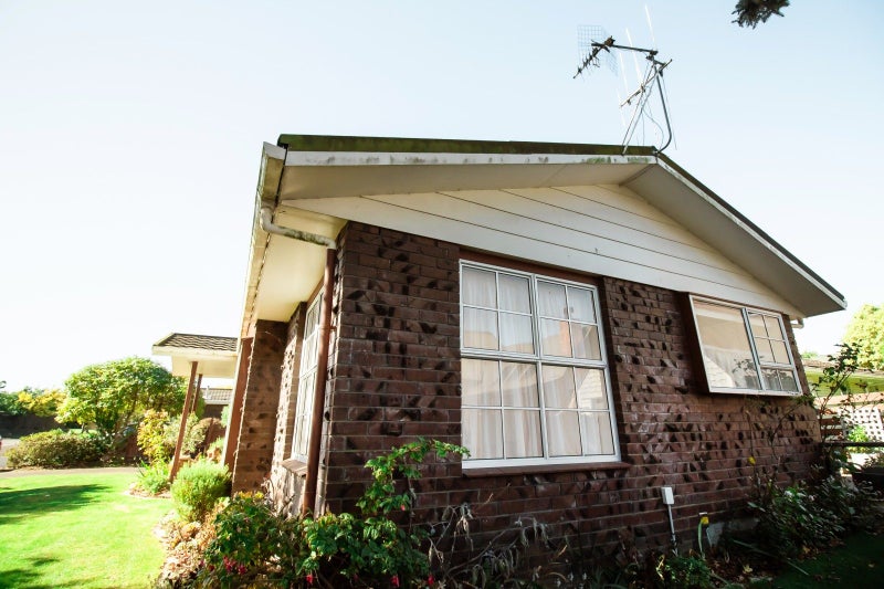 1A Huata Place, West End, Palmerston North - Carousel 30