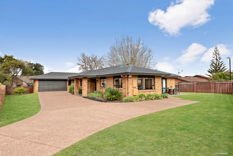 14 Donegan Place, Conifer Grove, Takanini - Carousel 1