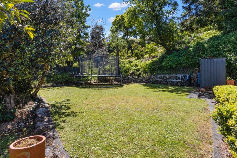 81 Milton Road, Bluff Hill, Napier - Carousel 23