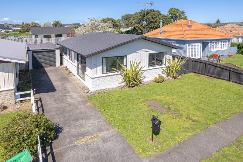 8 Gunn Street, Gonville, Whanganui - Carousel 2